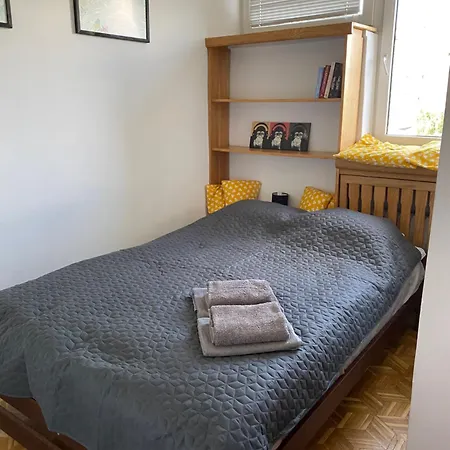 Apartment Ohmyhome - Sunny In Center Warschau